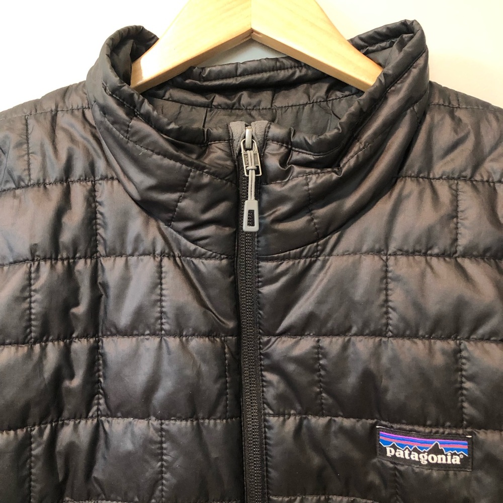 Patagonia Men’s Black Nano Puff Vest - Picture 3 of 16